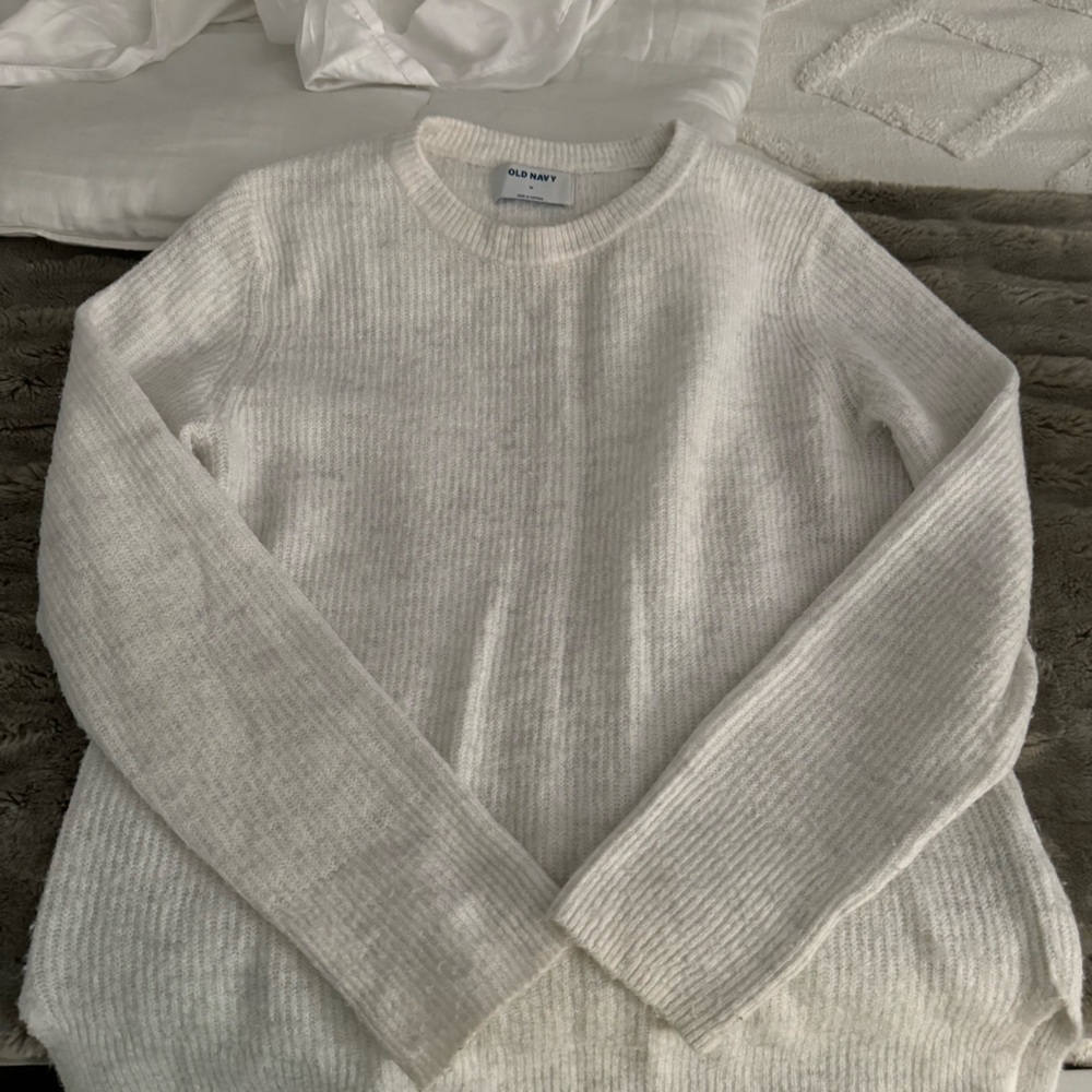 Old navy knit sweater
